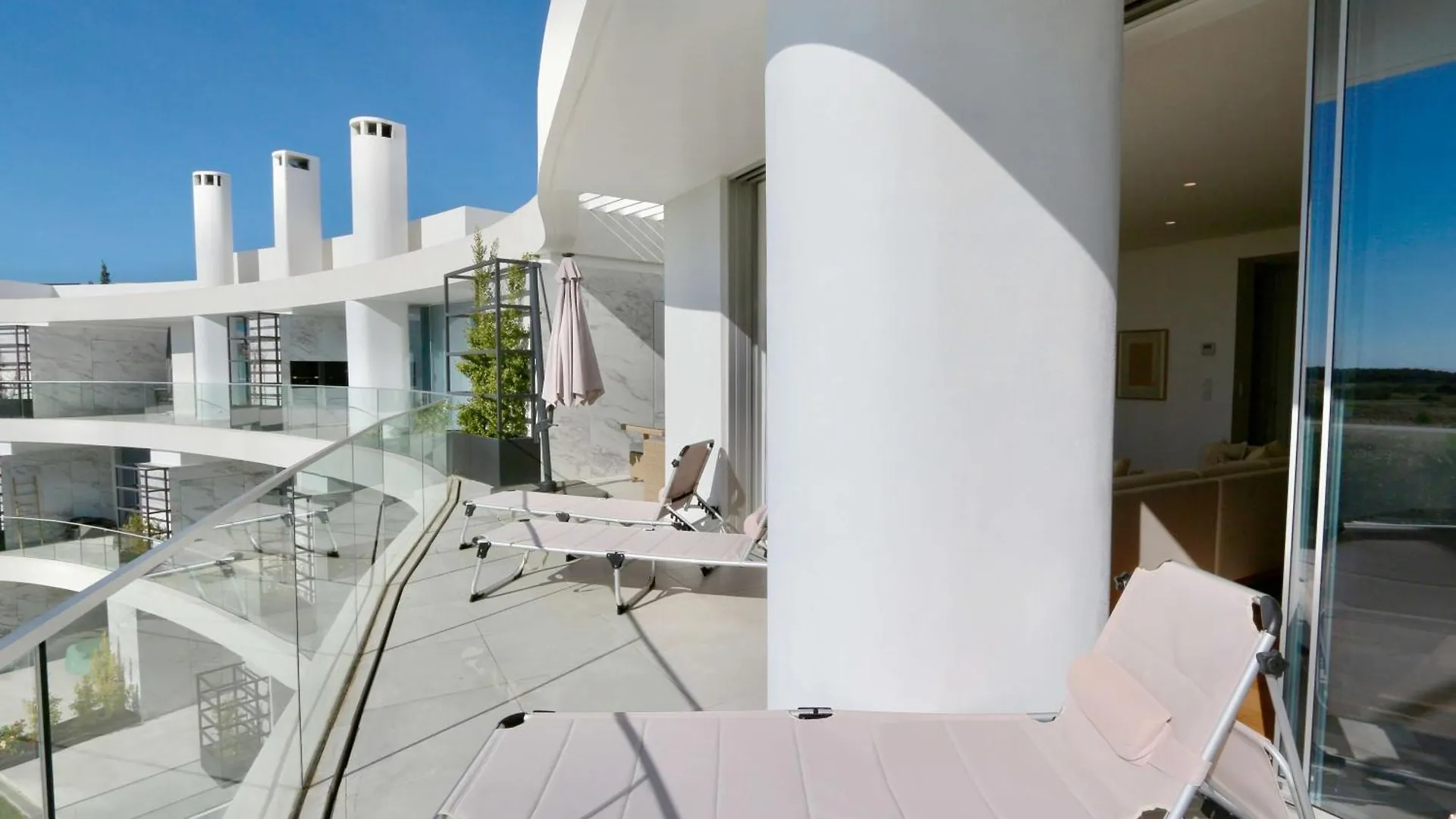Apartment Lake24 Cd256- Cleverdetails, 3 Bedroom Apartment, Sleeps 6, Near To Falesia Beach And The Marina Vilamoura