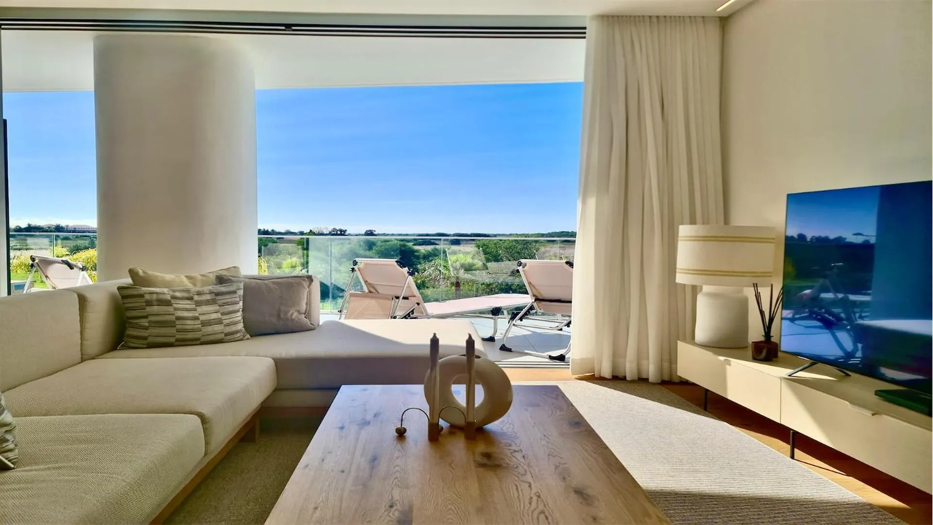 Lake24 Cd256- Cleverdetails, 3 Bedroom Apartment, Sleeps 6, Near To Falesia Beach And The Marina Vilamoura 0*,  Portugal