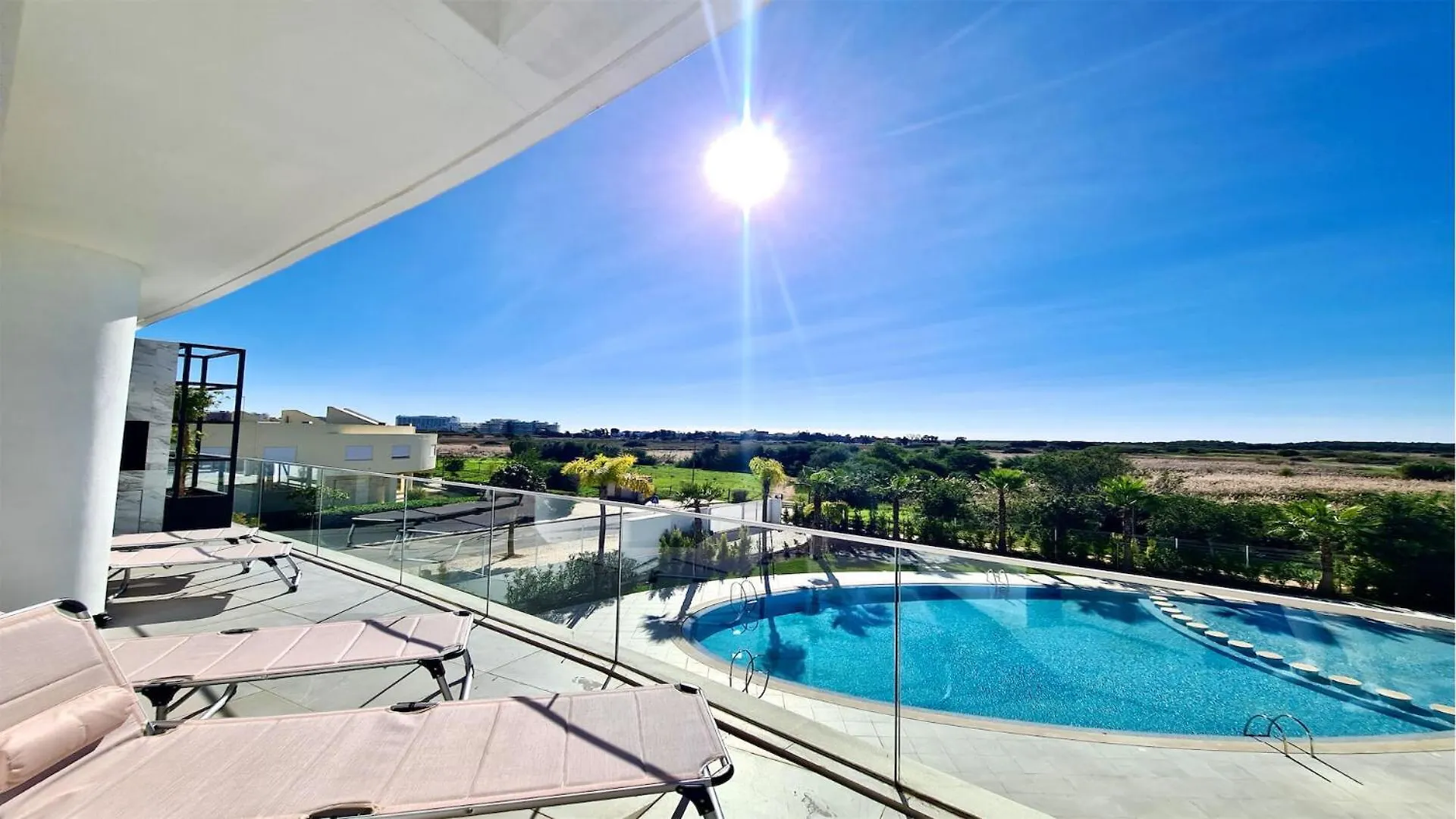Apartment Lake24 Cd256- Cleverdetails, 3 Bedroom Apartment, Sleeps 6, Near To Falesia Beach And The Marina Vilamoura Portugal